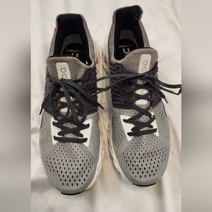 On Cloud Cloudswift Eclipse Running Shoes.